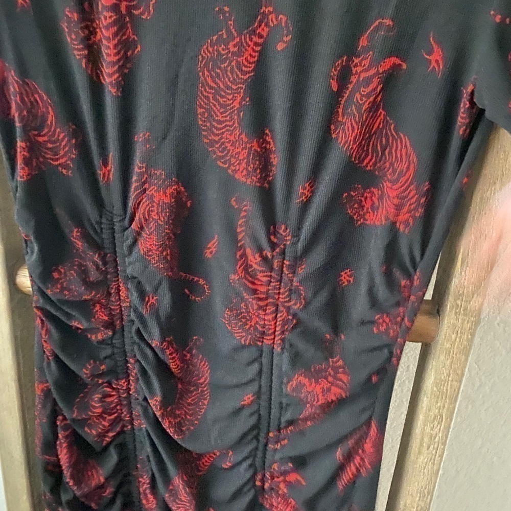 NWOT - divided black and red t-shirt dress size M - Picture 4 of 6